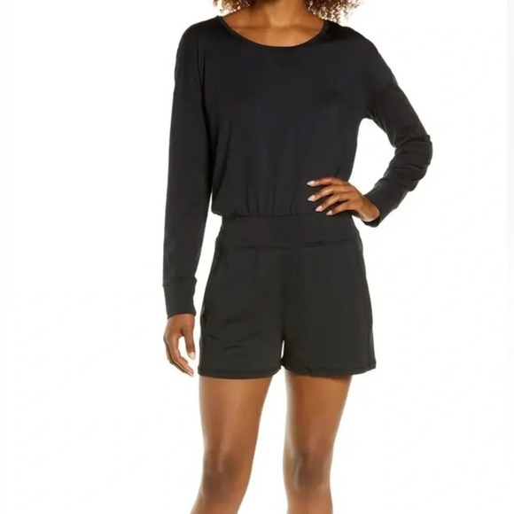 SWEATY BETTY Gary Long Sleeve Romper - Black size medium - Picture 1 of 6